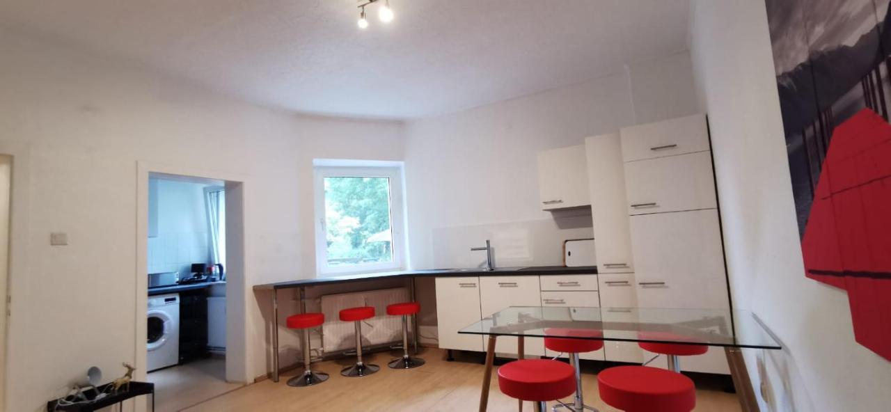Apartamento Modern Living In A Perfect Location Essen Exterior foto