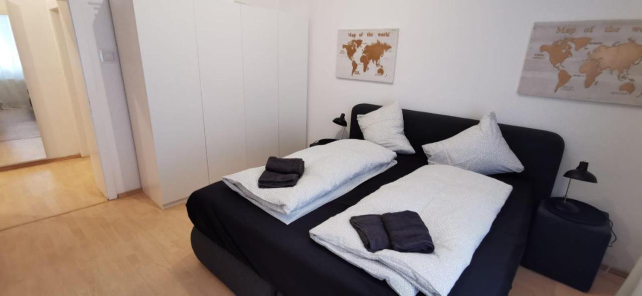 Apartamento Modern Living In A Perfect Location Essen Exterior foto