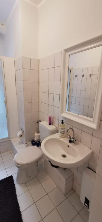 Apartamento Modern Living In A Perfect Location Essen Exterior foto